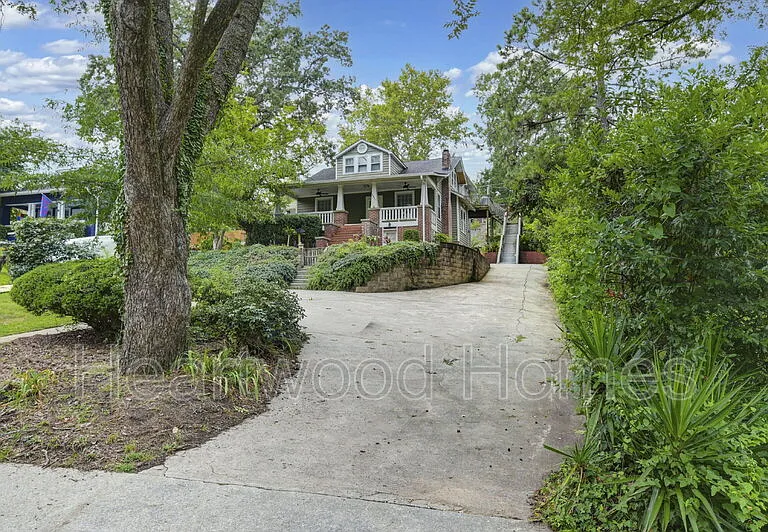 2417 Clark St #B — Photo 37