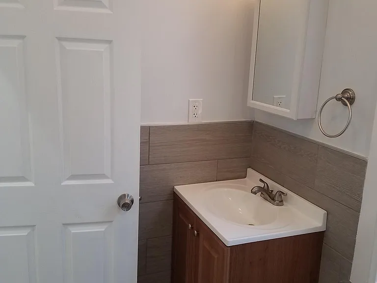 4607 Wayne Ave #2 — Photo 6