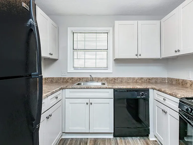 Reserve at Stockbridge — Photo 8