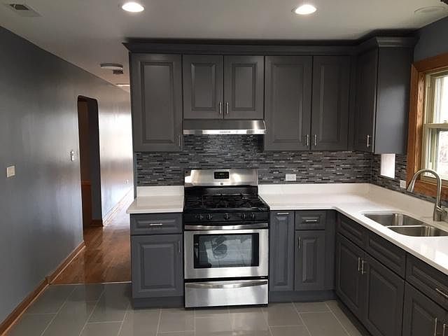 1st image of 5614 N Christiana Ave APT 2