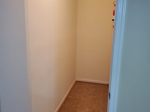 5th image of 23239 Rosewood Ct #A-5