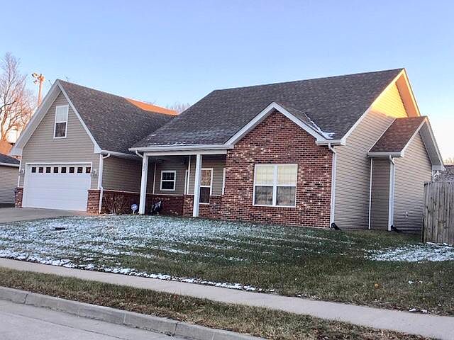 1st image of 302 Redwood Dr