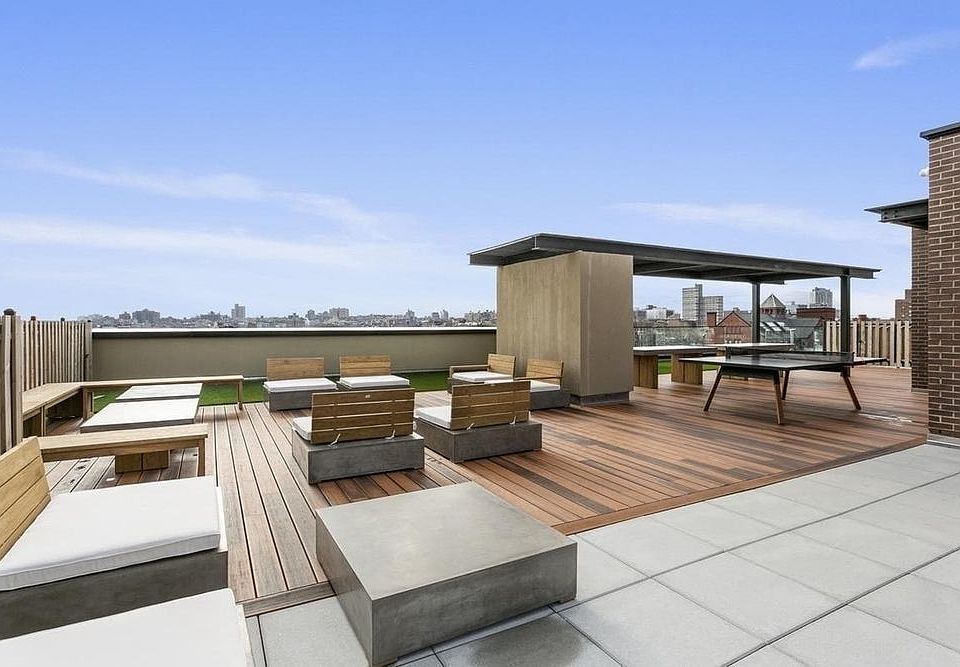 1st image of 325 Lafayette Ave #5W