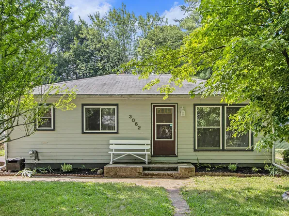 3062 Brookmont Dr, Kalamazoo, MI 49004