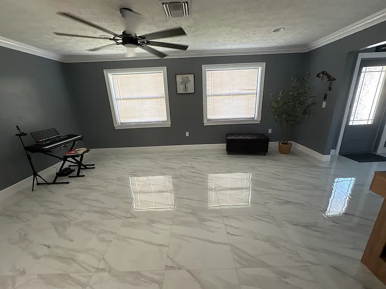 199 SE Crosspoint Dr — Photo 21