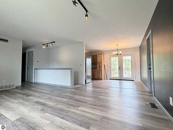 5th image of 3122 Horseshoe Dr