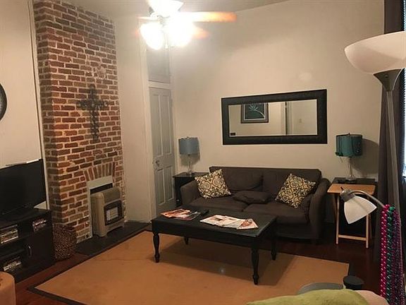 4th image of 322 Royal St APT D