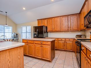 5886 Cliff Ridge Dr, Dallas, TX 75249