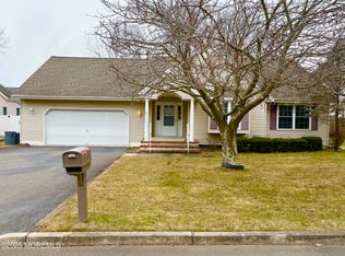 228 Sunset Dr, Forked River, NJ 08731