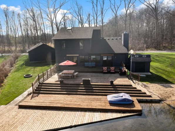62551 Tulip Tree Ln, Cassopolis, MI 49031