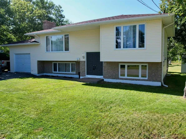 2 Edina St, Glace Bay, NS B1A 1G7