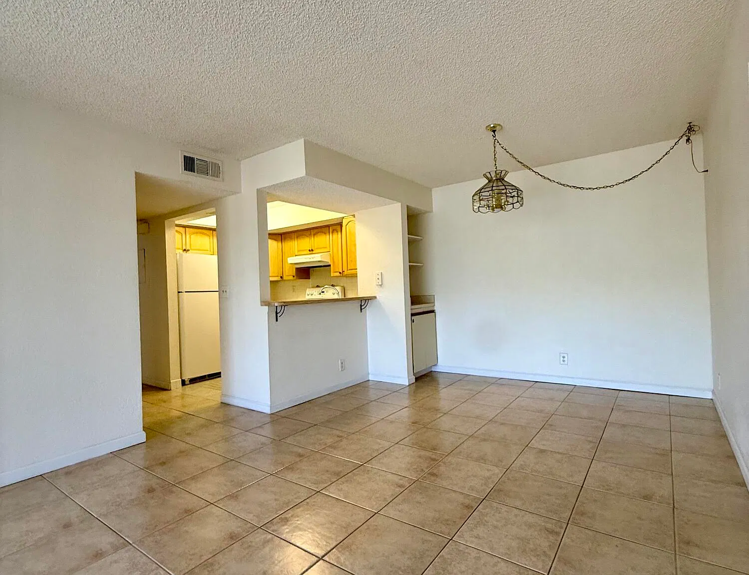 2 bed, 2.0 bath, 886 sqft, $1,700 — Photo 3