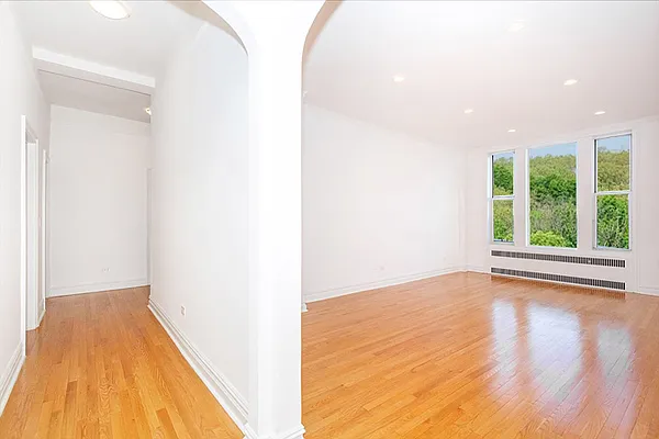 Rented by Rita S Citrin, LREB | media 22