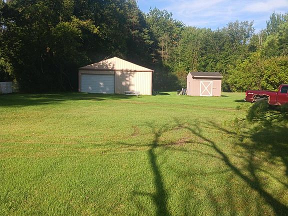 2nd image of 229 Pickford Rd