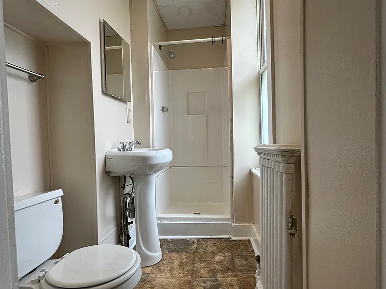 463 Saint John St #1R — Photo 16