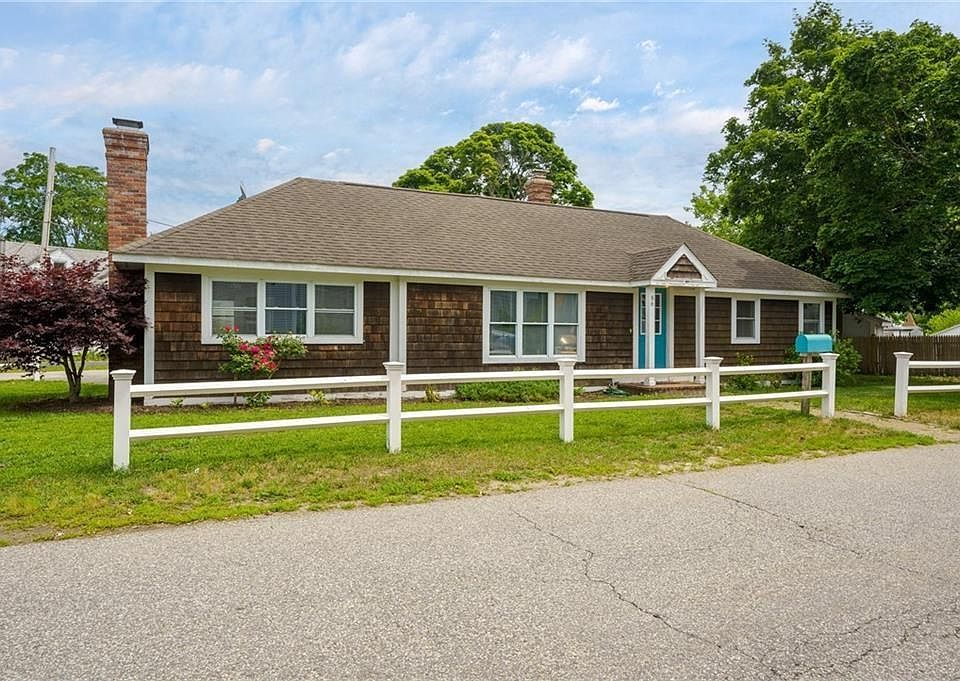 86 Bluff St, Riverside, RI 02915 Zillow
