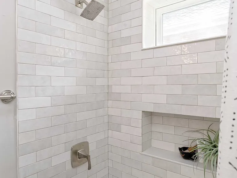 3554 Jamieson Ave — Photo 14