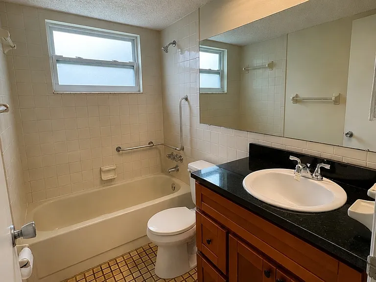 9945 Woodridge Ct — Photo 21