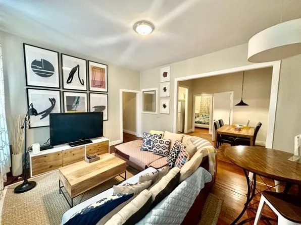 435 Hanover St, Boston, MA