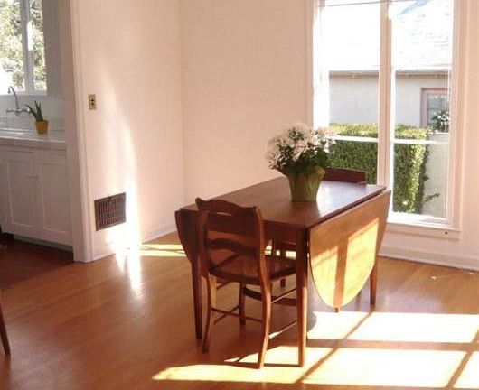 Dining room and access to kitchen