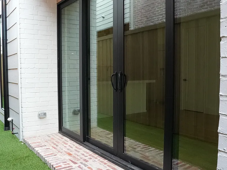 3529 Asbury St — Photo 11