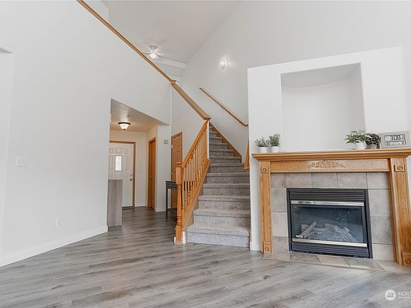 3rd image of 17312 94th Avenue Ct E