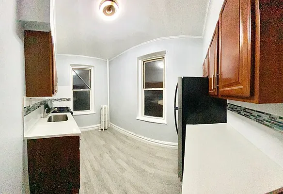 Rented by EastMount Realty LLC | media 10