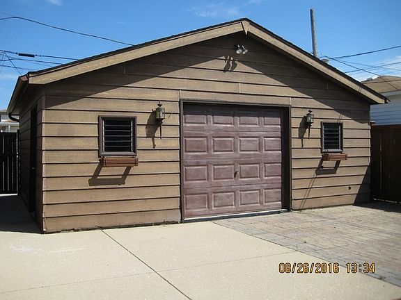 3rd image of 5917 S Nashville Ave