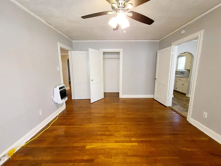 5707 Ross Ave — Photo 7