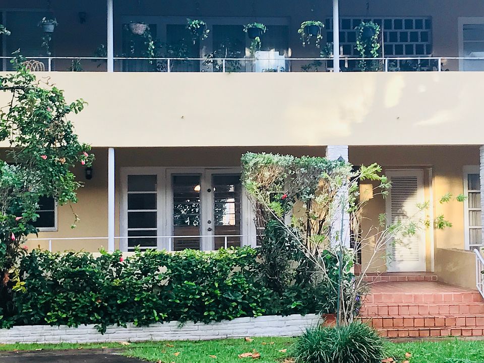 1st image of 20 Park Dr APT 3