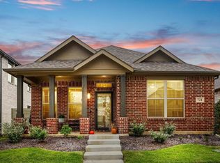 721 Lamp Post Ln, Argyle, TX 76226