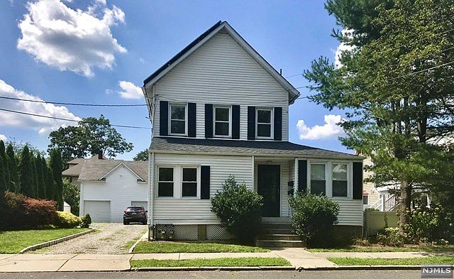 1st image of 116 Lenox Ave