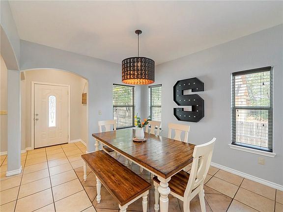 5th image of 2157 Cedar Valley Dr