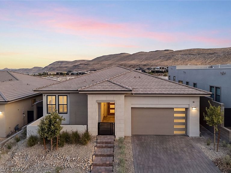 11115 Rolling Vista Dr, Las Vegas, NV