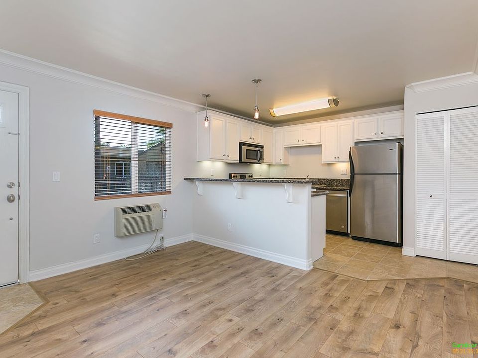 1st image of 800 N Mollison Ave Unit 42