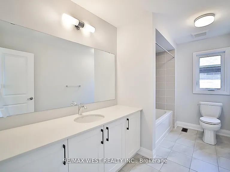14 Periwinkle Rd E — Photo 13