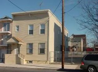 546 S 18th St #1, Newark, NJ 07103
