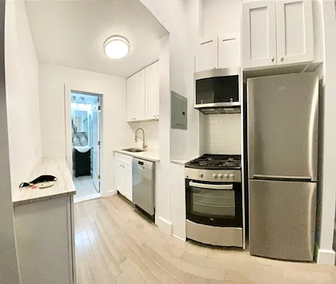 Rented by EastMount Realty LLC | media 26