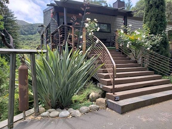 Grand staircase. No handicap ramp.