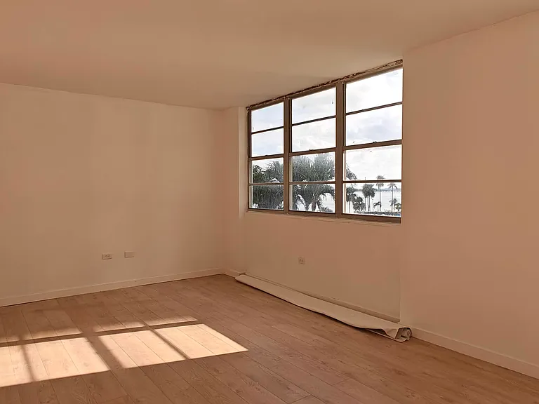 801 Brickell Bay Dr #365 — Photo 14