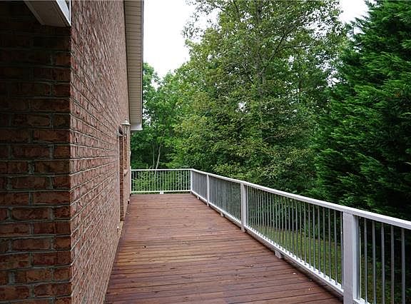 4th image of 1904 Starlight Ct SE