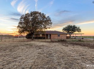 5639 Johnson Rd, Iowa Park, TX 76367