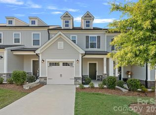 11908 Basking Dr, Charlotte, NC 28214