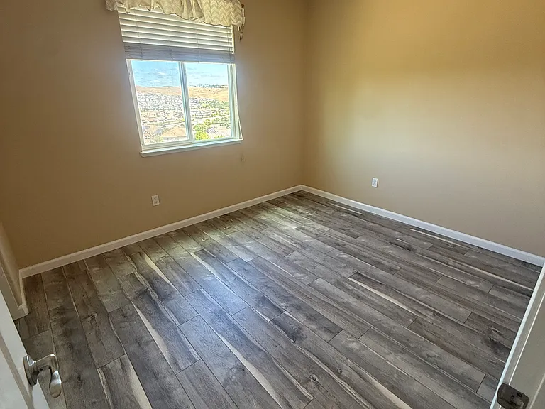 3451 Cydonia Ct — Photo 21