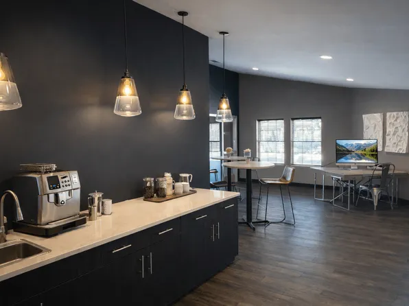 The Felix, 1311 143rd St W #4-244, Burnsville, MN 55306