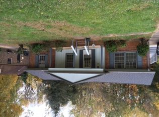 502 Foxcroft Dr, Winston Salem, NC 27103
