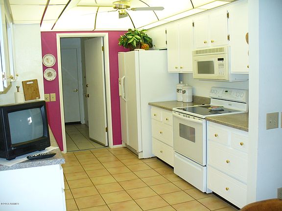 4th image of 10213 W Brookside Dr