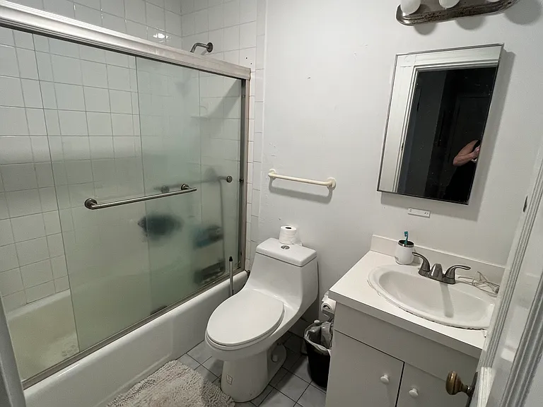 1000 Memorial Dr #2L — Photo 7