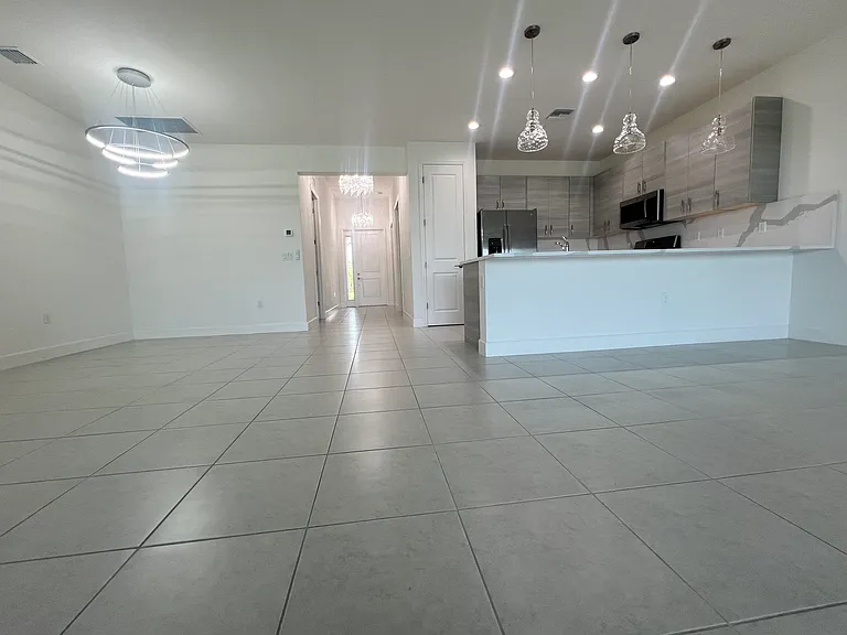 11664 SW River Crossing Pl — Photo 3