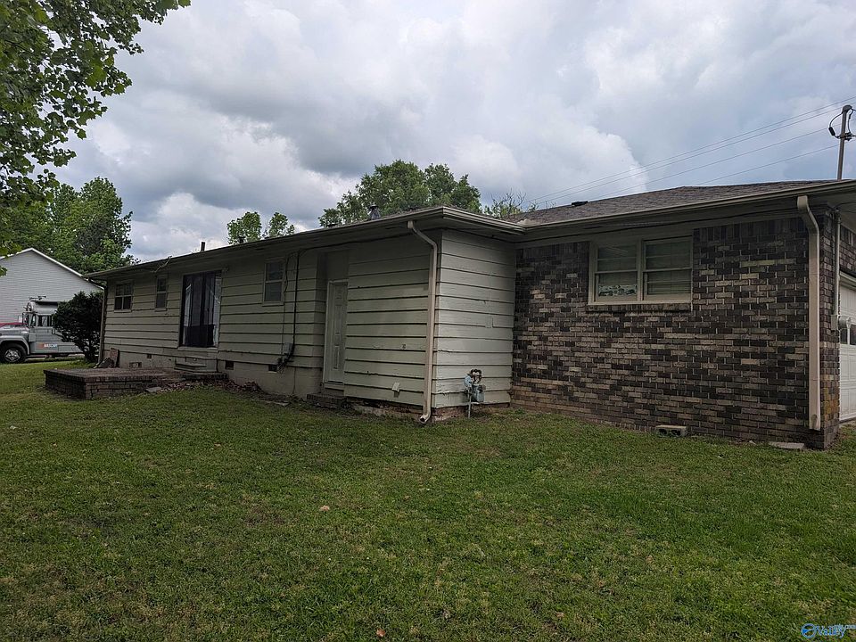 2nd image of 21 Arad Thompson Rd NE
